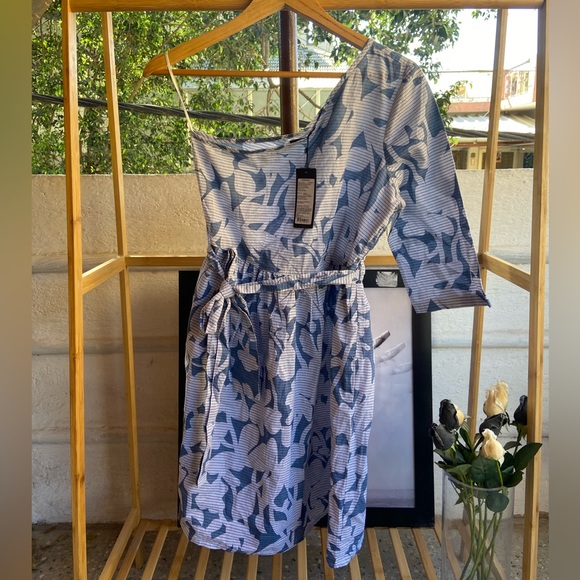 Vero Moda One Shoulder Dress. Size - M - Picture 5 of 7